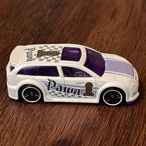 Audacious Pawn White Hot Wheels 2018